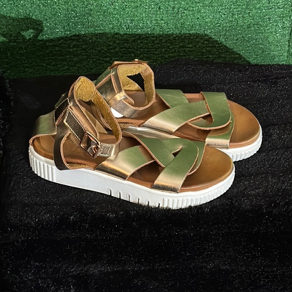 Girl Mia Sandals Size 13 - Picture 1 of 4